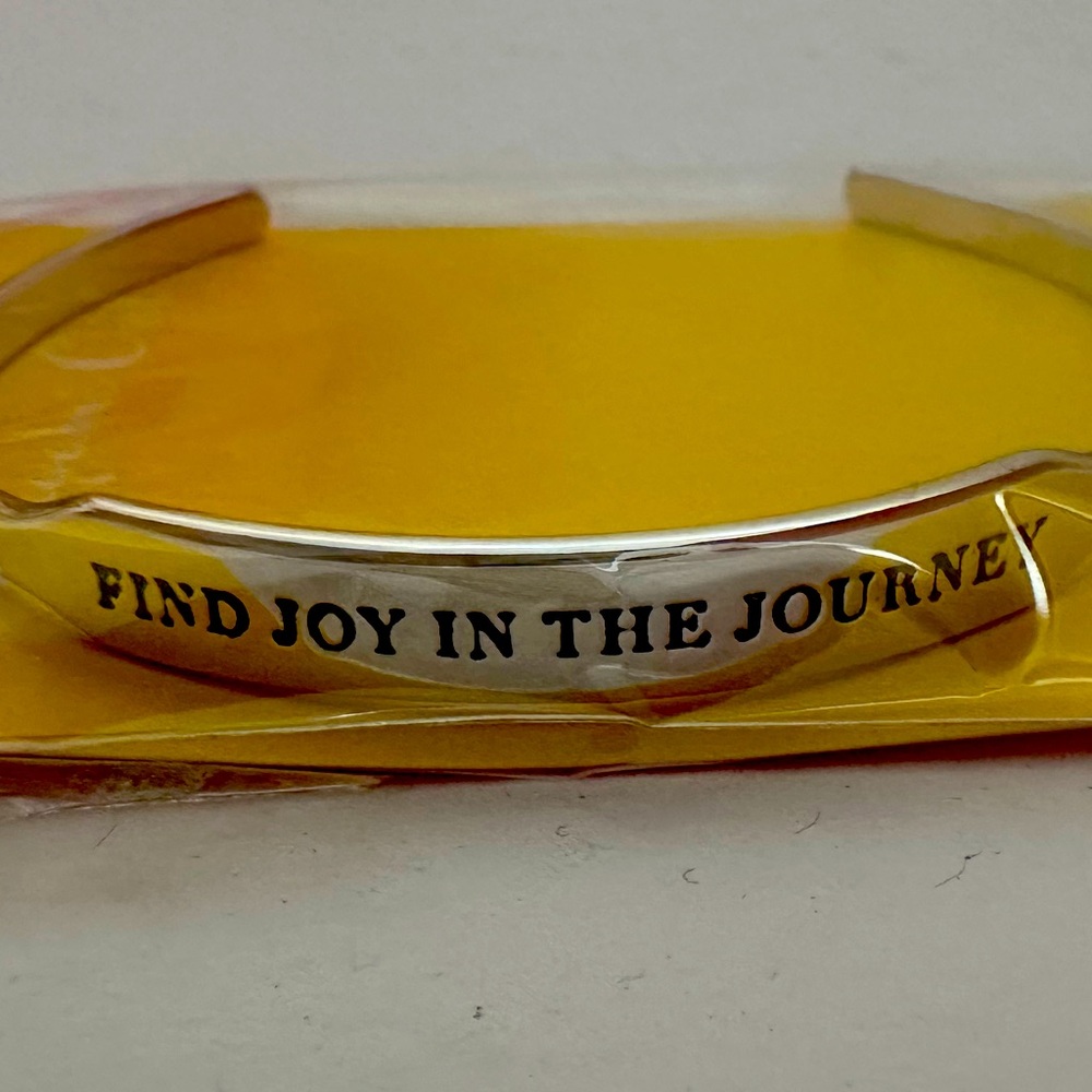 Origami Owl Cuff Bracelet Silvertone Fashion Bracelet Find Joy in the Journey